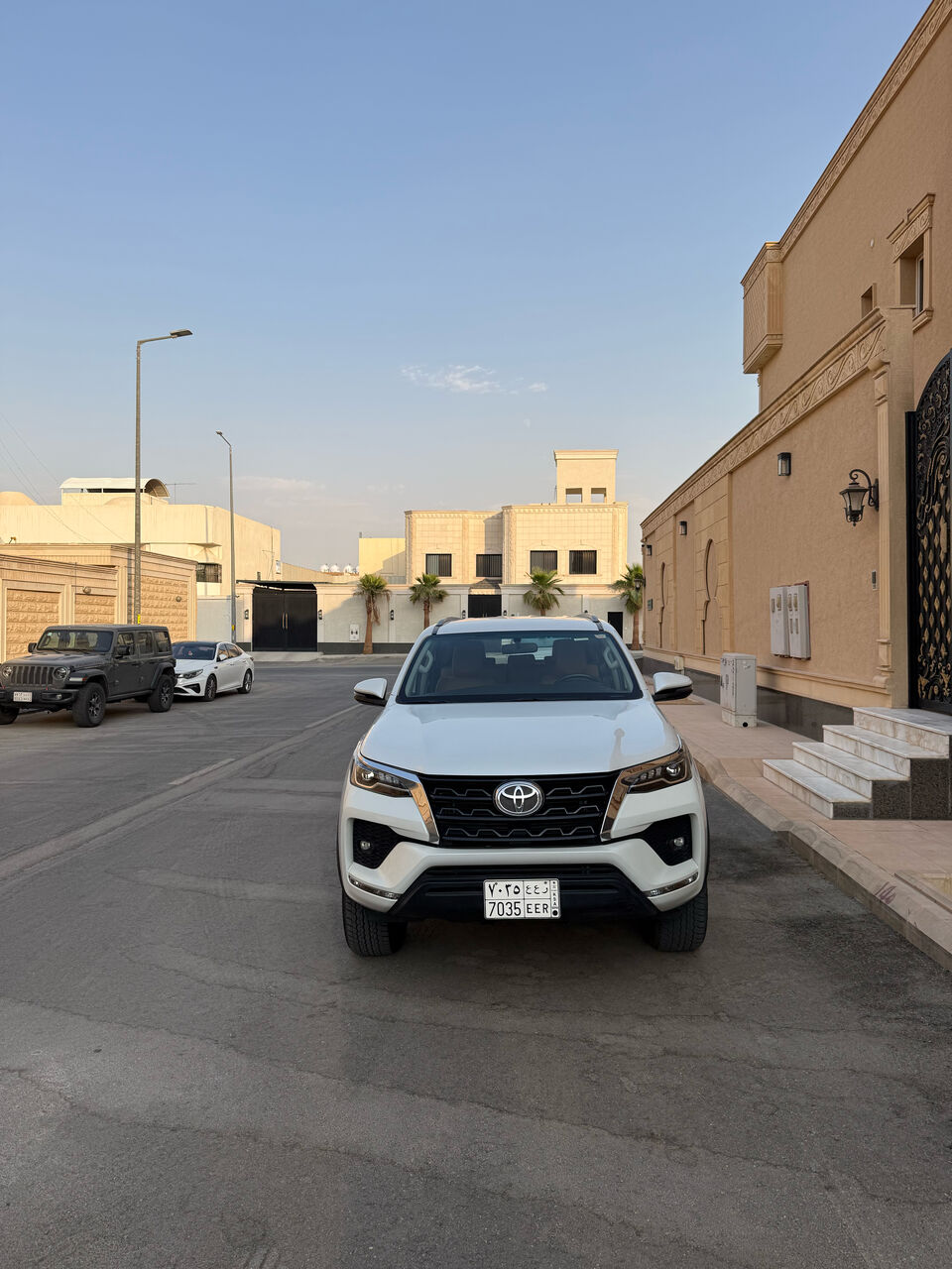 Riyadh, Vehicles, Cars & Trucks , SAR 125000,  Toyota Fortuner,  2024,  Automatic,  34000 KM,   VX1 V6  For Sale