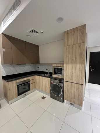 Manama, Apartments, Flats, Houses & Villas, BHD 270/year,  1 BR,  Modern Studio For Rent In Seef Fully Furnished