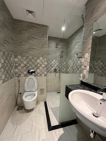 Manama, Apartments, Flats, Houses & Villas, BHD 270/year,  1 BR,  Modern Studio For Rent In Seef Fully Furnished