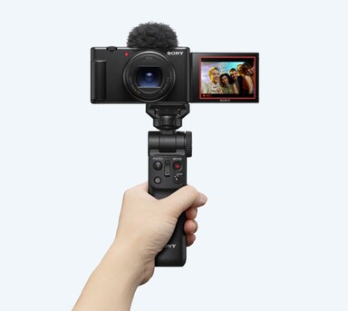 Manama, Photo & Video, BHD 275,  Sony ZV-E10 Interchangeable-lens Vlog Camera + FREE GPVPT3