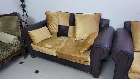 Al Rawdah, Furniture, SAR 1450,  10 Seater Sofa - Mint Condition