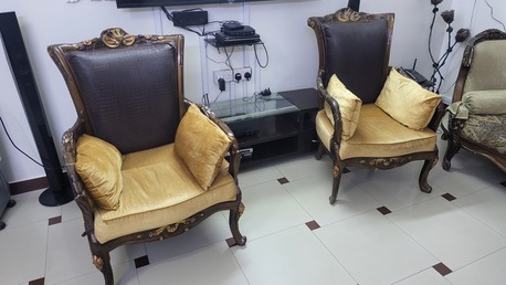 Al Rawdah, Furniture, SAR 1450,  10 Seater Sofa - Mint Condition