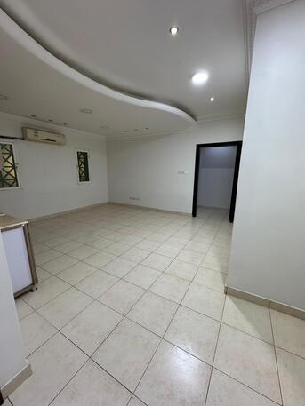 Al Malaz, Apartments, Flats, Houses & Villas, SAR 3000/month,  Furnished,  1 BR,  80 Sq. Meter,  Semi Furnished 1 BHK Family Flat On Ground Floor For Rent - Indians Preferred
