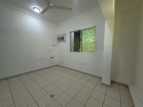 Hoora, Apartments, Flats, Houses & Villas, BHD 160/month,  1 BR,  Hoora:- 1BHK Flat On Rent With A/C. Bd 160/- With 50Bd EWA Limit.