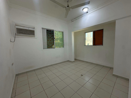 Hoora, Apartments, Flats, Houses & Villas, BHD 160/month,  1 BR,  Hoora:- 1BHK Flat On Rent With A/C. Bd 160/- With 50Bd EWA Limit.