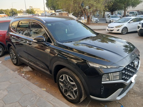 Riyadh, Vehicles, Cars & Trucks , SAR 85000,  Hyundai Santafe,  2022,  Automatic,  38000 KM,  Hyundai Santa Fe  2.5L Black | 38,000 KM | Excellent Condition