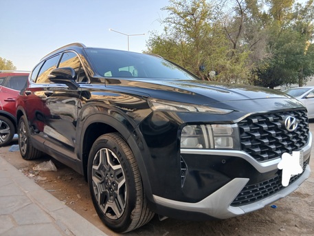 Riyadh, Vehicles, Cars & Trucks , SAR 85000,  Hyundai Santafe,  2022,  Automatic,  38000 KM,  Hyundai Santa Fe  2.5L Black | 38,000 KM | Excellent Condition