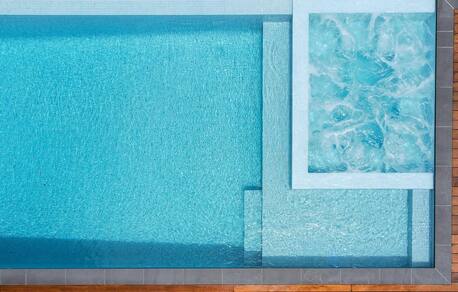 Melbourne, Construction, Swimming Pool Builder In Melbourne | Striking Pools