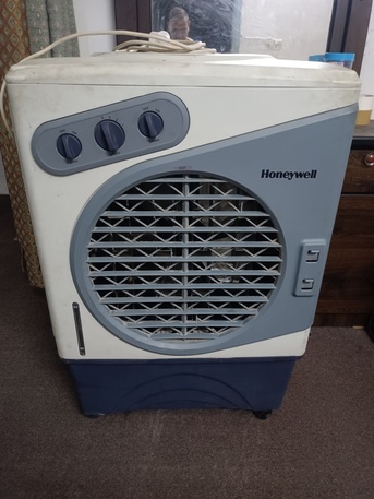 Riyadh, Household Items, SAR 400,  Air Cooler Honeywell Company