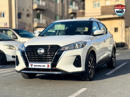 Manama, Vehicles, Cars & Trucks , BHD 100,  NISSAN KICKS-SV,  2022,  Automatic,  61000 KM,    MODEL FOR SALE
