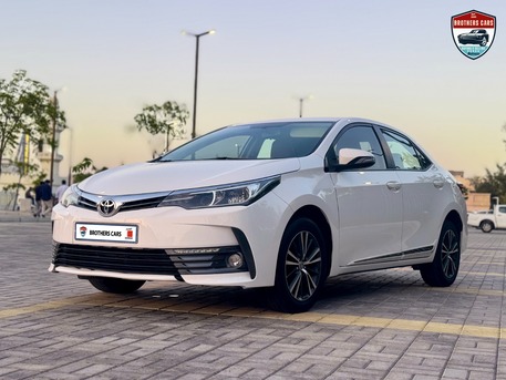 Manama, Vehicles, Cars & Trucks , BHD 100,  TOYOTA COROLLA,  2018,  Automatic,  138000 KM,   1.6 Xli  MODEL FOR SALE