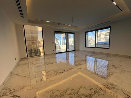 Amman, Apartments, Flats, Houses & Villas, JOD 25000/year,  4 BR,  240 Sq. Meter,  Modern Apartment For Rent In Jabal Amman