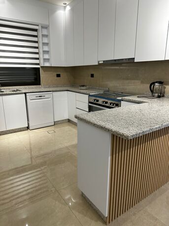 Amman, Apartments, Flats, Houses & Villas, JOD 16000/year,  3 BR,  175 Sq. Meter,  Furnished Apartment For Rent In Al Swafiyieh
