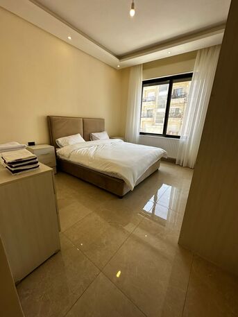 Amman, Apartments, Flats, Houses & Villas, JOD 16000/year,  3 BR,  175 Sq. Meter,  Furnished Apartment For Rent In Al Swafiyieh
