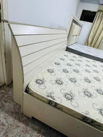 Al Sulaimaniah Al Sharqiyah, Furniture, SAR 650,  2 King Size Bed And 1 Mattress,1 Dressing Table Total 650sr