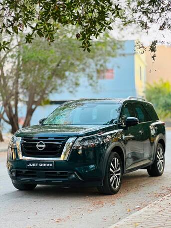 Segaya, Vehicles, Cars & Trucks , BHD 13950,  Nissan Pathfinder,  2022,  Automatic,  43000 KM,    MODEL FULLY LOADED WITH PANORAMIC SUNROOF CALL OR WHATSAPP ON 35400