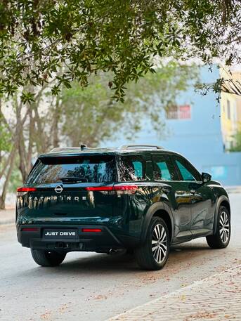 Segaya, Vehicles, Cars & Trucks , BHD 13950,  Nissan Pathfinder,  2022,  Automatic,  43000 KM,    MODEL FULLY LOADED WITH PANORAMIC SUNROOF CALL OR WHATSAPP ON 35400
