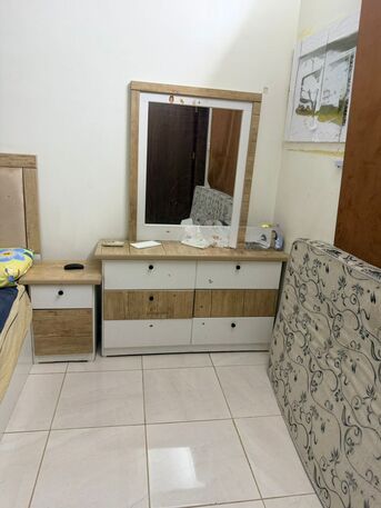 Al Wizarat, Household Items, SAR 9,  Households For Sale - AC, Refrigerator, Bed, Wadrobes, Sofa, TV, Shoe Racks, Trade Mill