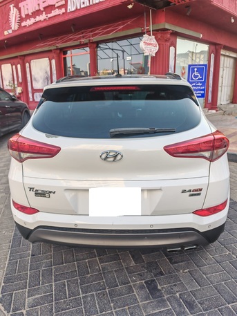 Dammam, Vehicles, Cars & Trucks , SAR 50000,  Hyundai Tucson,  2016,  Automatic,  163 KM,    Full Option