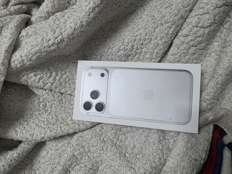 Khobar, Mobile Phones, SAR 5200,  IPhone 17 Pro Max 256gb Sale Swap Box Packed Sealed Pack Intercardinal Version Silver