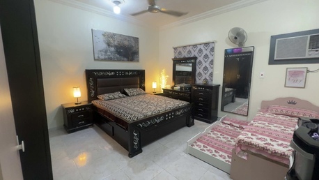 Jeddah, Appliances, SAR 1400,  Black Bedset For Sale - Without Mattress