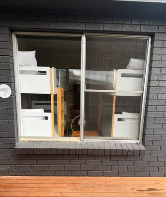 Sydney, Household, All Trade Glazing