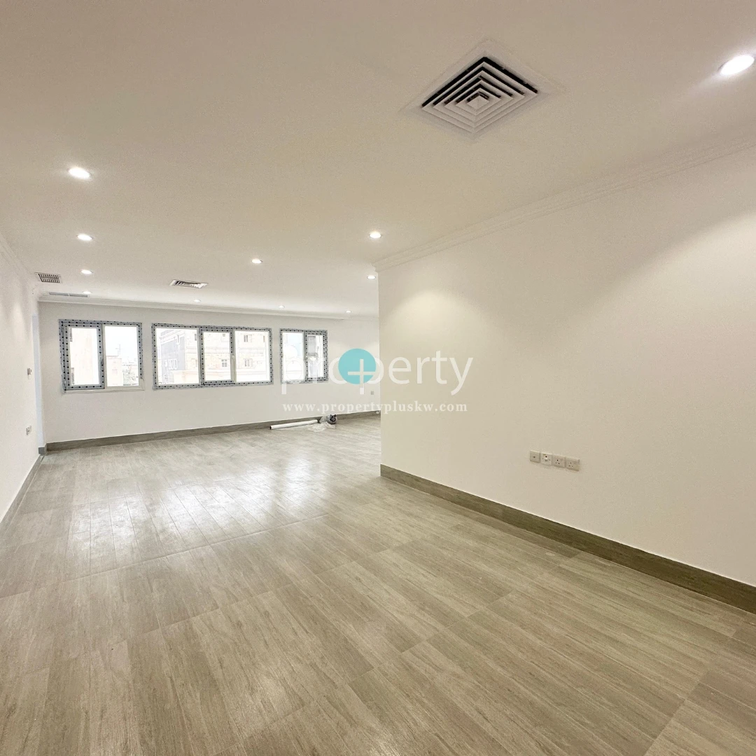 Kuwait City, Apartments, Flats, Houses & Villas, KWD 700/month,  3 BR,  3 -Master Bedroom Floor For Rent In Jabriya, Kuwait City