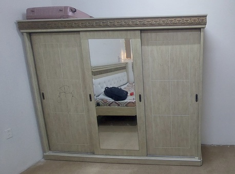 Jubail, Household Items, SAR 1100,  King Size Complete Bed Set For Sale