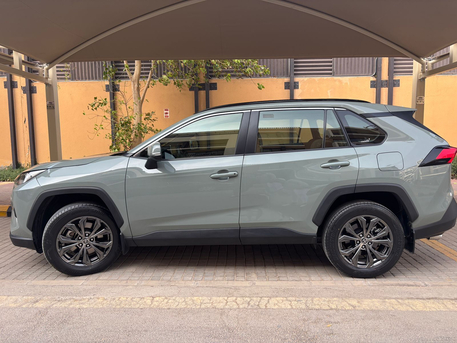 Riyadh, Vehicles, Cars & Trucks , SAR 95000,  Toyota RAV4,  2023,  Automatic,  45000 KM,  🚗 FOR SALE –   4x4 XLE 🚗