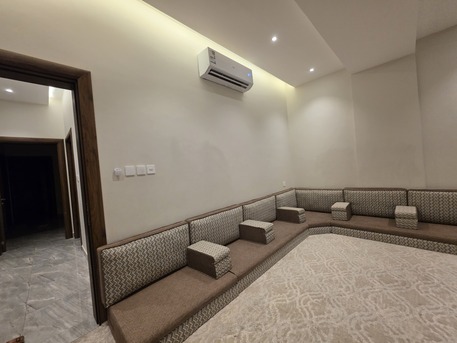 Jeddah, Apartments, Flats, Houses & Villas, SAR 30/month,  3 BR,  3BHK  Furnished  Apartment  For Rent With Two Washroom