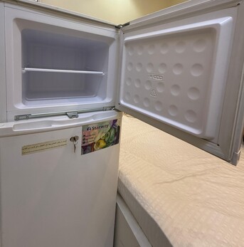 Al Malaz, Electronics, SAR 600,  Starway Refrigerator,182 Liter, Model SW189DD