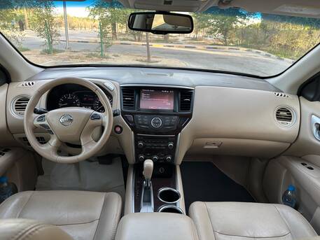 Riffa, Vehicles, Cars & Trucks , BHD 2650,  NISSAN PATHFINDER 3.5 FULL OPTION PANORAMA,  2014,  Automatic,  130000 KM,  Neat And Clean Car