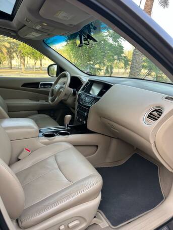 Riffa, Vehicles, Cars & Trucks , BHD 2650,  NISSAN PATHFINDER 3.5 FULL OPTION PANORAMA,  2014,  Automatic,  130000 KM,  Neat And Clean Car