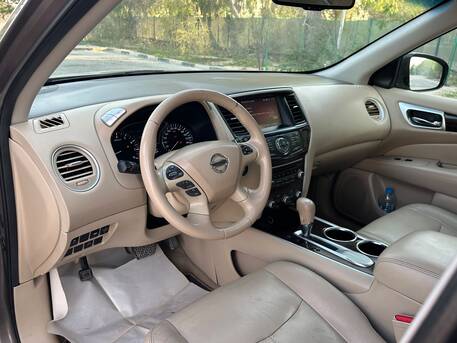 Riffa, Vehicles, Cars & Trucks , BHD 2650,  NISSAN PATHFINDER 3.5 FULL OPTION PANORAMA,  2014,  Automatic,  130000 KM,  Neat And Clean Car