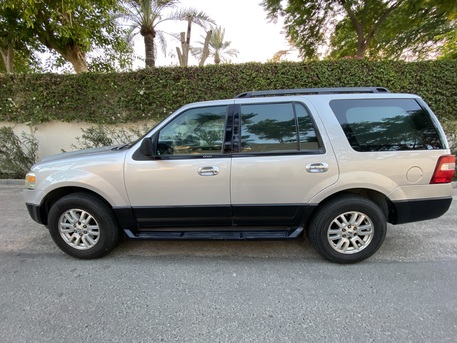 Manama, Vehicles, Cars & Trucks , BHD 3300,  Ford Expedition,  2013,  Automatic,  252000 KM,    Model
