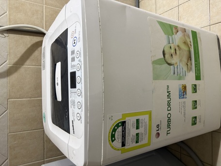 Jubail, Household Items, SAR 400,  LG 5.5 Kg Fully Automatic Washing Machine