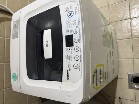 Jubail, Household Items, SAR 400,  LG 5.5 Kg Fully Automatic Washing Machine
