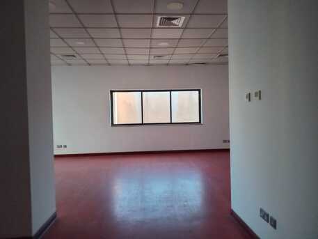 Manama, Offices, BHD 280,  Corporate Office  With Parking