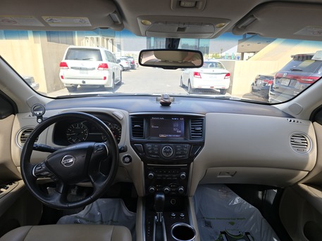 Olaya, Vehicles, Cars & Trucks , SAR 34000,  Nissan Pathfinder,  2016,  Automatic,  201900 KM,  Full Option, Neat And Clean
