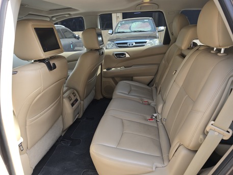Olaya, Vehicles, Cars & Trucks , SAR 34000,  Nissan Pathfinder,  2016,  Automatic,  201900 KM,  Full Option, Neat And Clean