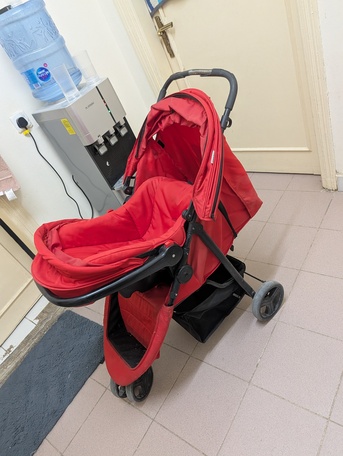 Al Malaz, Household Items, SAR 250,  Geepas Gas Stove, Baby Stroller & Sony Bravia 32" TV