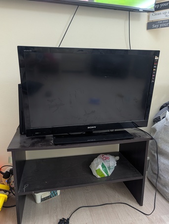 Al Malaz, Household Items, SAR 250,  Geepas Gas Stove, Baby Stroller & Sony Bravia 32" TV