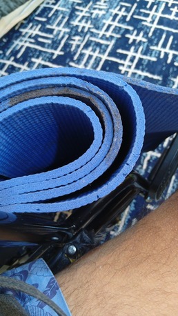 Muharraq, Sporting Goods, BHD 2,  Reliable Blue Yoga Mat &ndash; Perfect For Home Practice!