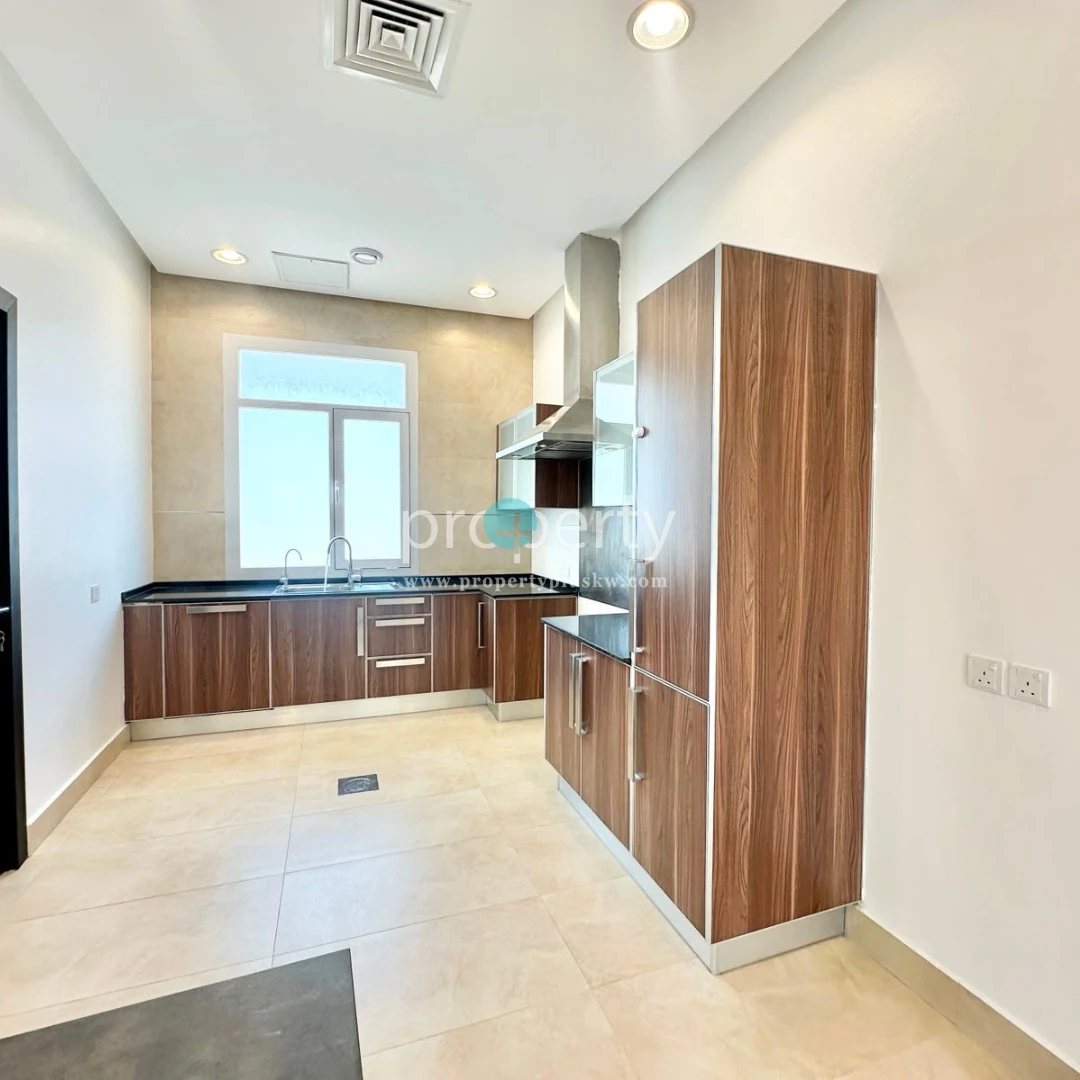 Kuwait City, Apartments, Flats, Houses & Villas, KWD 750/month,  3 BR,  3 Bedroom Apartment With Balcony In Siddeeq, Kuwait City