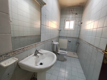 Manama, Apartments, Flats, Houses & Villas, BHD 190/year,  Furnished,  1 BR,  Um Al Hassam:- 1Bhk Unfurnished Flat On Rent With Unlimited Ewa..