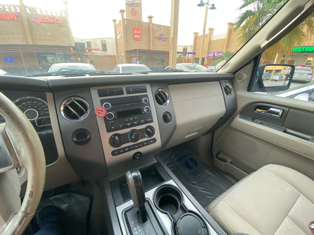 Ad Diriyah, Vehicles, Cars & Trucks , SAR 26000,  Ford Expedition,  2013,  Automatic,  220000 KM,   Short -
