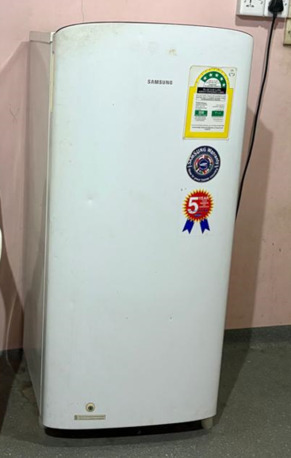 Al Wizarat, Household Items, SAR 800,  SAR 800, SAR 800, Full-Size Refrigerator For Sale