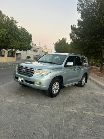 Riffa, Vehicles, Cars & Trucks , BHD 9000,  Toyota Land Cruiser,  2011,  Automatic,  22000 KM,  Land Cruiser GXR V8