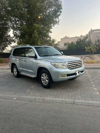 Riffa, Vehicles, Cars & Trucks , BHD 9000,  Toyota Land Cruiser,  2011,  Automatic,  22000 KM,  Land Cruiser GXR V8