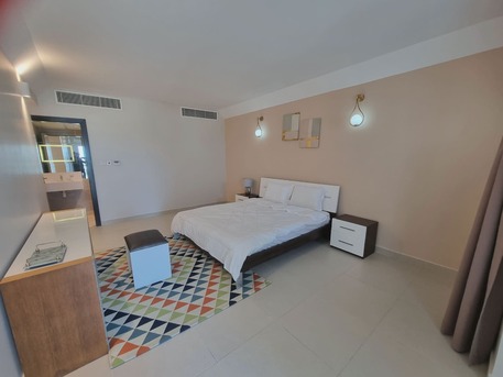 Amwaj Islands, Apartments, Flats, Houses & Villas, BHD 400/month,  Furnished,  2 BR,  120 Sq. Meter,  Elegant 2 BR FF Apt With Balcony & Wifi & Housekeeping